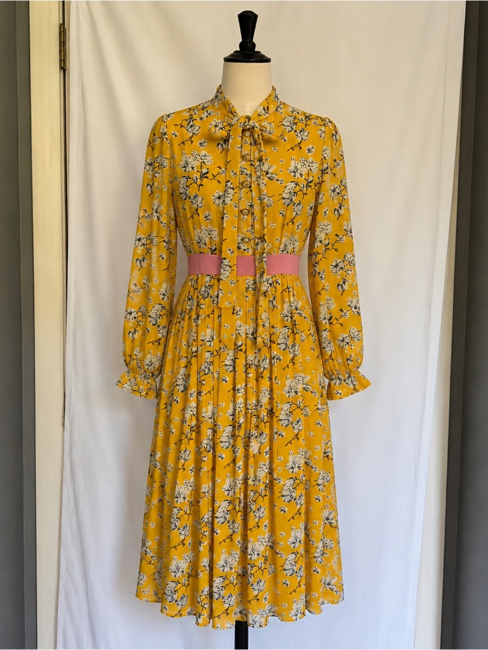 Dream Sister Jane Yellow Floral Belted Midi Dress - Size XS - Picture 2 of 9